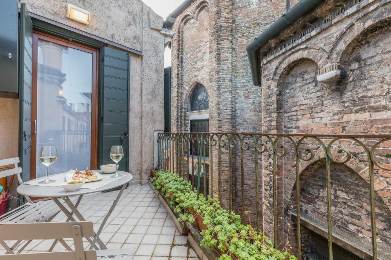 Ca' Della Frutta Venetian Apartment ภายนอก รูปภาพ